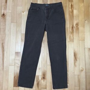Super flattering petite 00 grey jeans